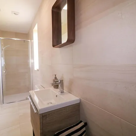 Ard Na Mara * Culdaff